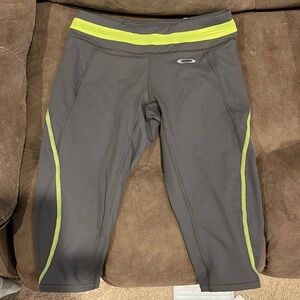 Oakley capris